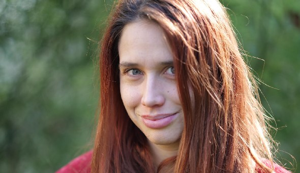 Foto dell'autrice dello spettacolo Benedetta Pigoni